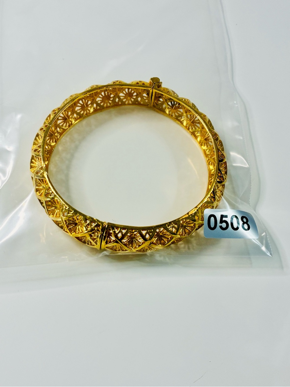 Stackable Gold Filigree Openwork Bangle Bracelet - Elegant Women's Jewelry - Picture 14 of 14